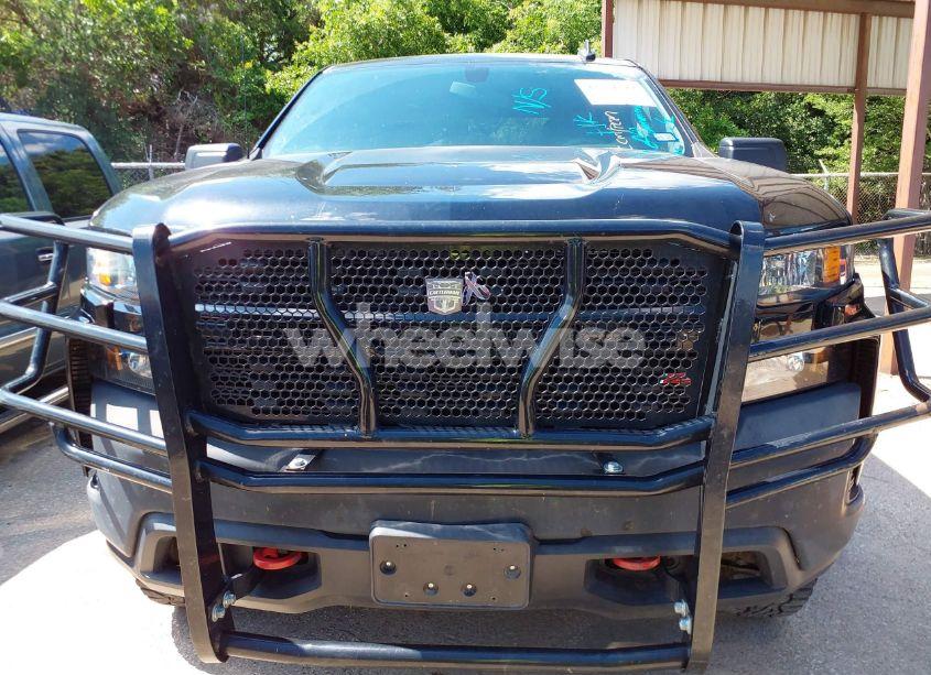 Photo 12 of 2019 Chevrolet Silverado 1500 CUSTOM TRAIL BOSS (VIN 3GCPYCEF7KG110838)