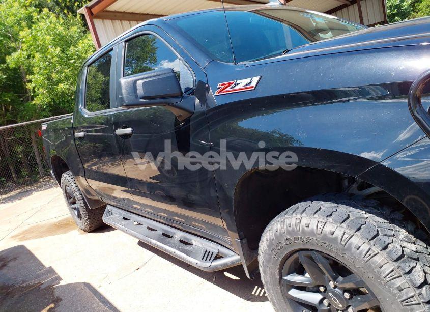 Photo 13 of 2019 Chevrolet Silverado 1500 CUSTOM TRAIL BOSS (VIN 3GCPYCEF7KG110838)