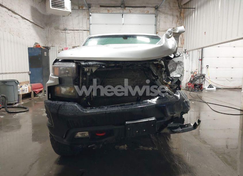 Photo 12 of 2020 Chevrolet Silverado 1500 4WD SHORT BED CUSTOM TRAIL BOSS (VIN 3GCPYCEF7LG255928)