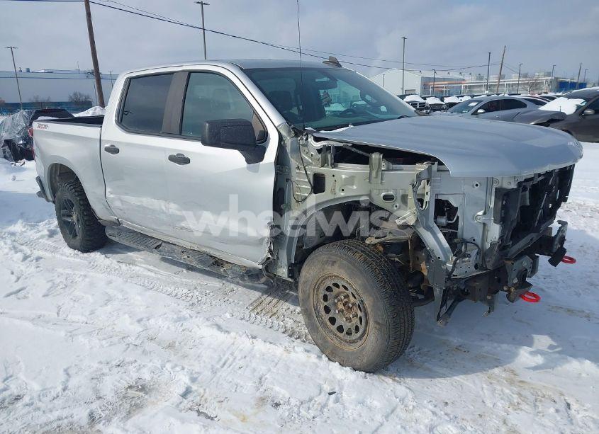 2020 Chevrolet Silverado 1500 4WD SHORT BED CUSTOM TRAIL BOSS (VIN 3GCPYCEF7LG429531) main photo