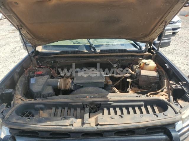 Photo 2 of 2020 CHEVROLET SILVERADO K3500 LT (VIN 3GCPYCEF8LG353267)