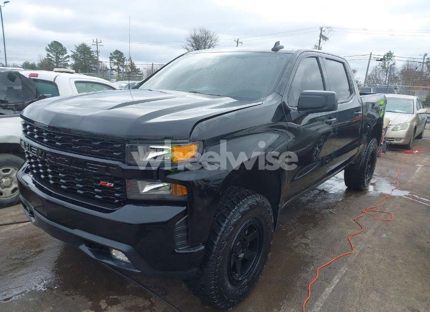 Photo 2 of 2021 Chevrolet Silverado 1500 4WD SHORT BED CUSTOM TRAIL BOSS (VIN 3GCPYCEF8MG344926)