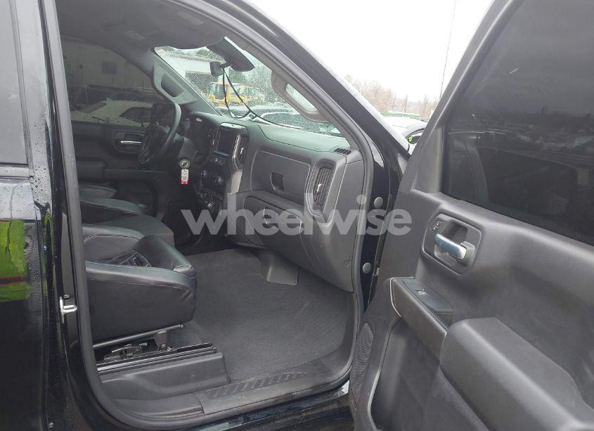 Photo 5 of 2021 Chevrolet Silverado 1500 4WD SHORT BED CUSTOM TRAIL BOSS (VIN 3GCPYCEF8MG344926)