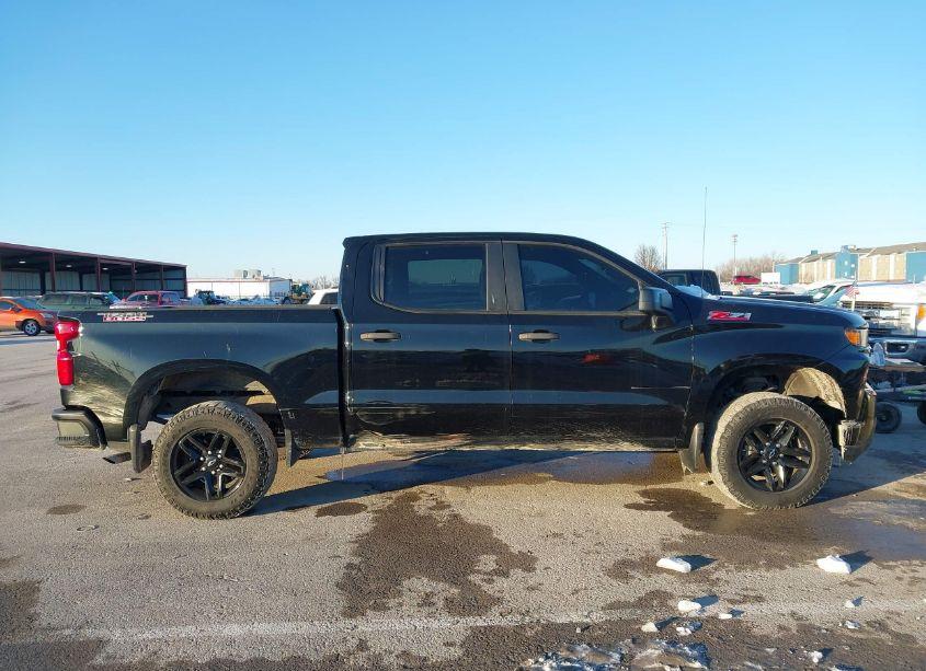 Photo 14 of 2019 Chevrolet Silverado 1500 CUSTOM TRAIL BOSS (VIN 3GCPYCEH7KG121386)