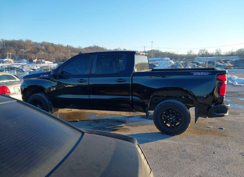 Photo 15 of 2019 Chevrolet Silverado 1500 CUSTOM TRAIL BOSS (VIN 3GCPYCEH7KG121386)