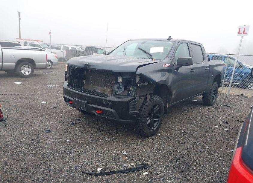 Photo 2 of 2021 Chevrolet Silverado 1500 4WD SHORT BED CUSTOM TRAIL BOSS (VIN 3GCPYCEH7MG105868)