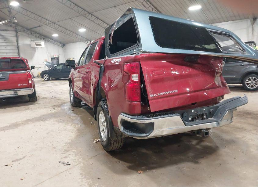Photo 3 of 2020 Chevrolet Silverado 1500 4WD SHORT BED LT (VIN 3GCPYDEK0LG277174)