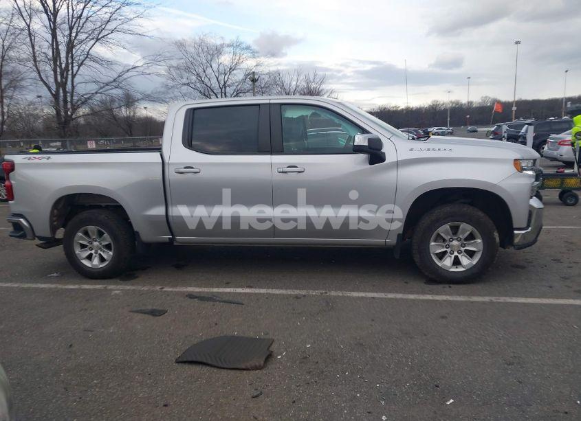 Photo 13 of 2021 Chevrolet Silverado 1500 4WD SHORT BED LT (VIN 3GCPYDEK0MG122805)