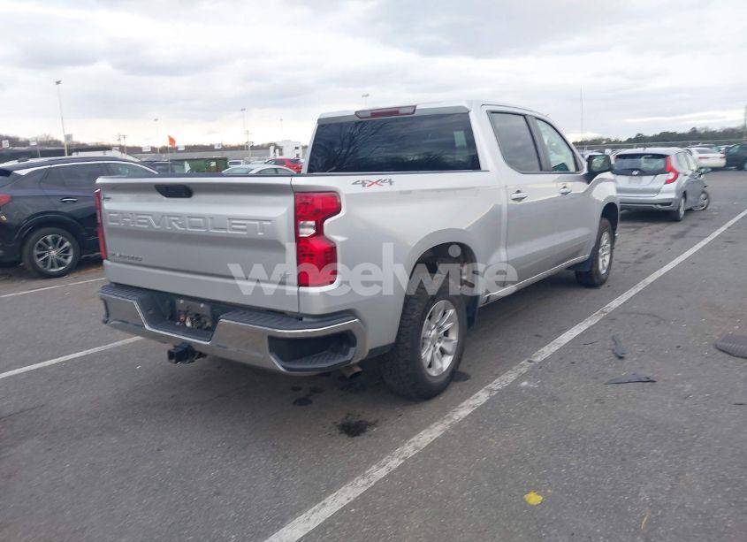 Photo 4 of 2021 Chevrolet Silverado 1500 4WD SHORT BED LT (VIN 3GCPYDEK0MG122805)