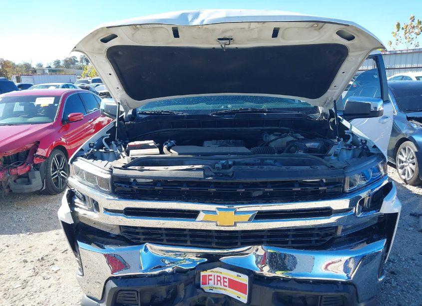 Photo 10 of 2019 Chevrolet Silverado 1500 LT (VIN 3GCPYDEK2KG271102)