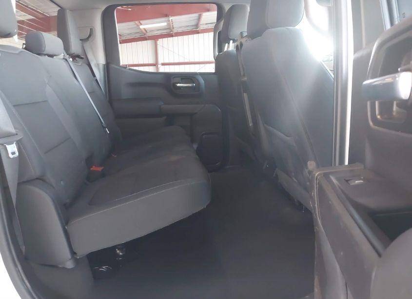 Photo 8 of 2019 Chevrolet Silverado 1500 LT (VIN 3GCPYDEK3KG293142)