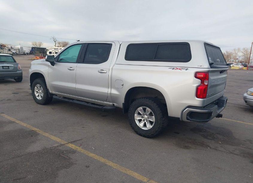 Photo 3 of 2020 Chevrolet Silverado 1500 4WD SHORT BED LT (VIN 3GCPYDEK5LG348854)