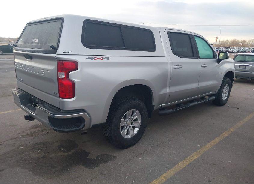 Photo 4 of 2020 Chevrolet Silverado 1500 4WD SHORT BED LT (VIN 3GCPYDEK5LG348854)