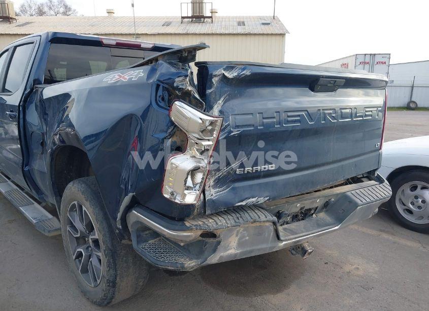 Photo 6 of 2021 Chevrolet Silverado 1500 4WD STANDARD BED LT (VIN 3GCPYDEK5MG401179)