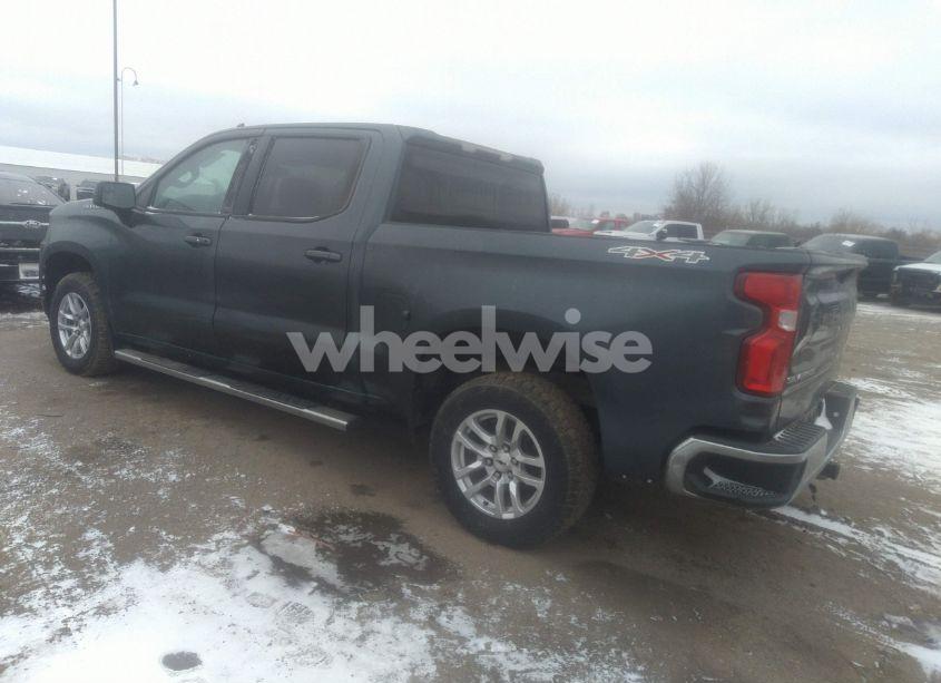 Photo 3 of 2020 Chevrolet Silverado 1500 4WD SHORT BED RST (VIN 3GCPYEEK2LG288246)