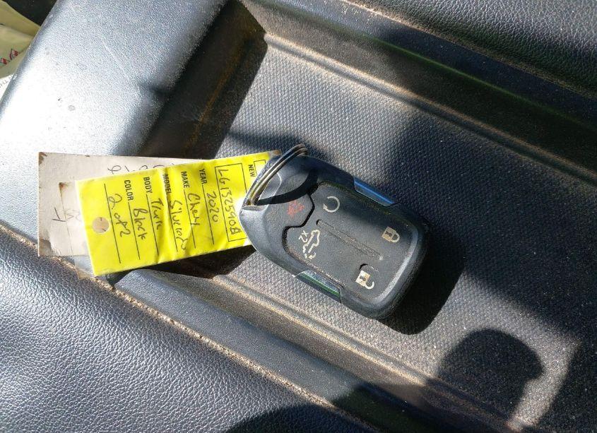 Photo 11 of 2020 Chevrolet Silverado 1500 4WD SHORT BED RST (VIN 3GCPYEEK5LG132590)