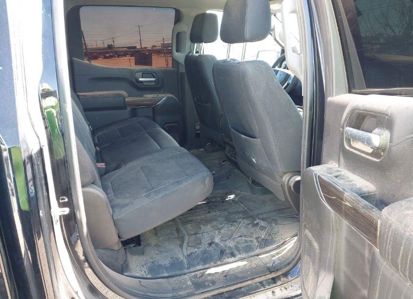 Photo 8 of 2020 Chevrolet Silverado 1500 4WD SHORT BED RST (VIN 3GCPYEEK5LG132590)