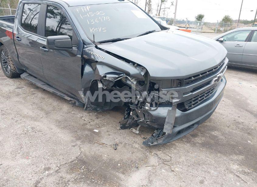 Photo 6 of 2019 Chevrolet Silverado 1500 RST (VIN 3GCPYEEK7KG136798)