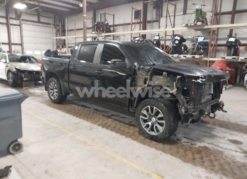 2021 Chevrolet Silverado 1500 4WD SHORT BED RST (VIN 3GCPYEEK9MG279819) main photo
