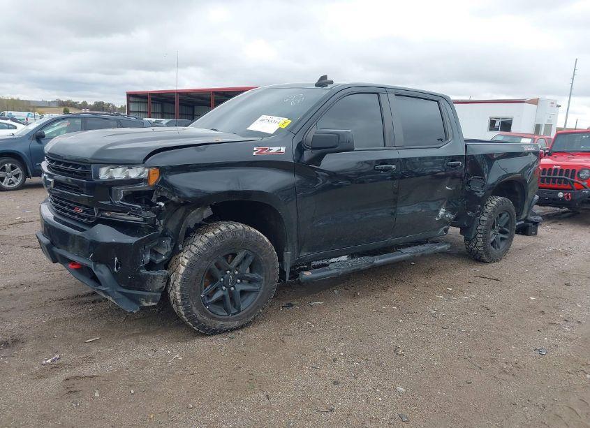 Photo 2 of 2019 Chevrolet Silverado 1500 LT TRAIL BOSS (VIN 3GCPYFED0KG224258)