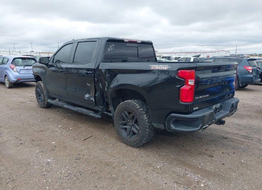 Photo 3 of 2019 Chevrolet Silverado 1500 LT TRAIL BOSS (VIN 3GCPYFED0KG224258)