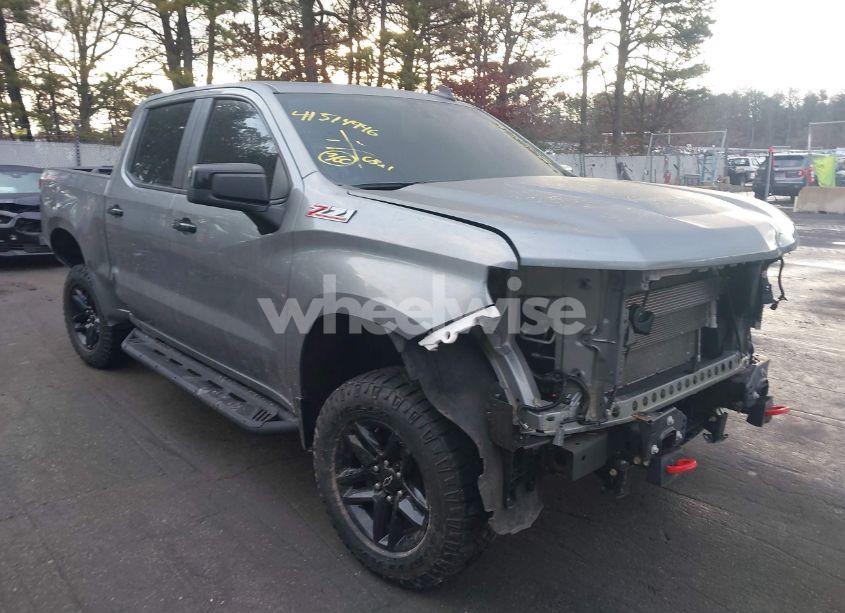 2021 Chevrolet Silverado 1500 4WD SHORT BED LT TRAIL BOSS (VIN 3GCPYFED2MG401427) main photo