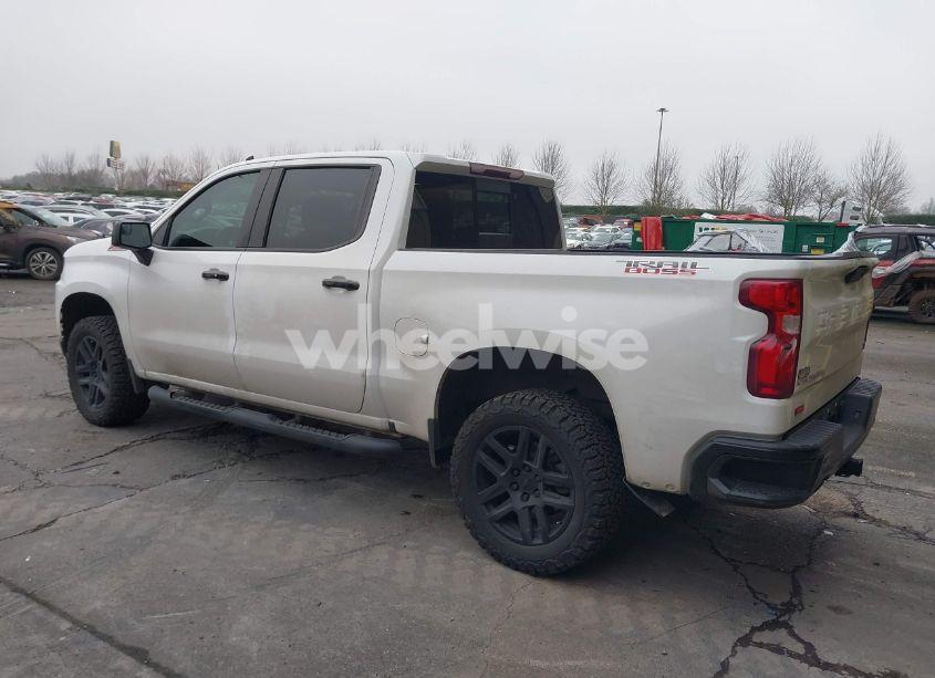Photo 3 of 2020 Chevrolet Silverado 1500 4WD SHORT BED LT TRAIL BOSS (VIN 3GCPYFED3LG164882)