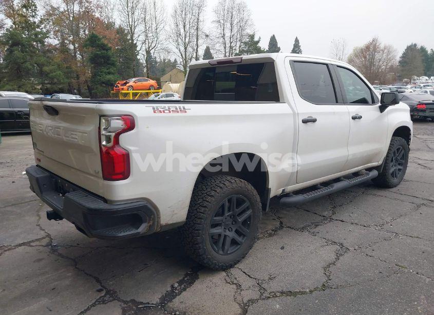 Photo 4 of 2020 Chevrolet Silverado 1500 4WD SHORT BED LT TRAIL BOSS (VIN 3GCPYFED3LG164882)