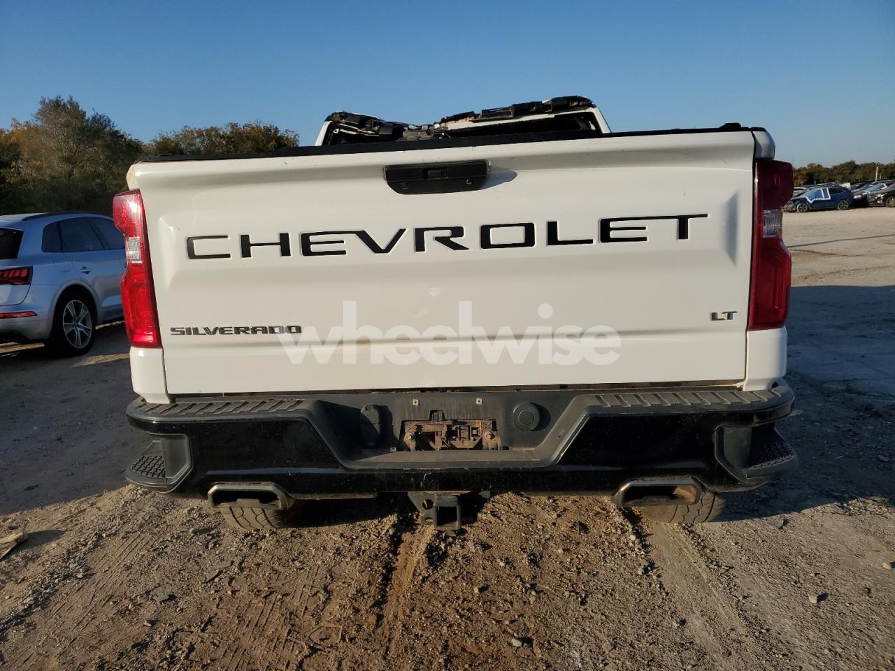 Photo 6 of 2020 CHEVROLET SILVERADO K1500 LT TRAIL BOSS (VIN 3GCPYFED5LG319559)