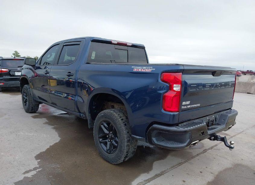 Photo 3 of 2020 Chevrolet Silverado 1500 4WD SHORT BED LT TRAIL BOSS (VIN 3GCPYFED6LG269285)
