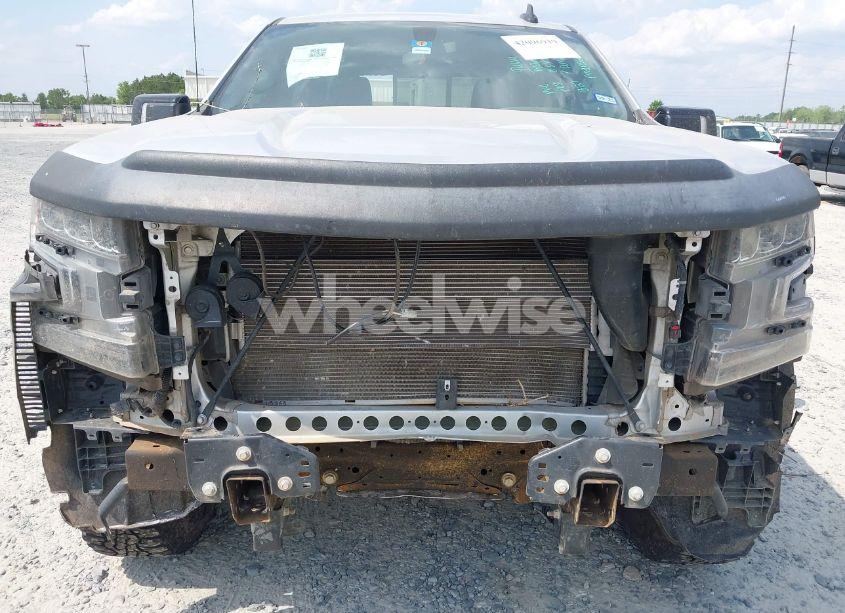 Photo 6 of 2021 Chevrolet Silverado 1500 4WD SHORT BED LT TRAIL BOSS (VIN 3GCPYFED6MG165901)