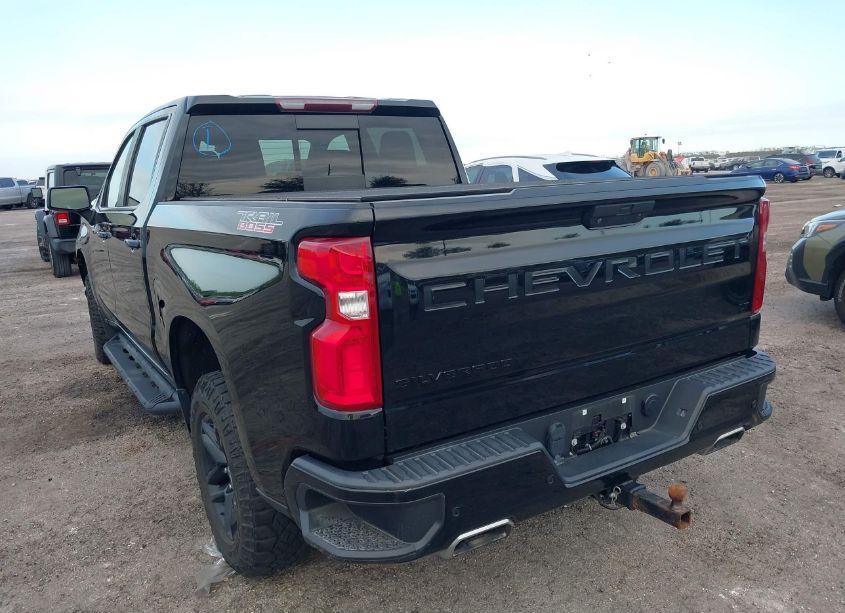 Photo 3 of 2020 Chevrolet Silverado 1500 4WD SHORT BED LT TRAIL BOSS (VIN 3GCPYFED9LG377657)
