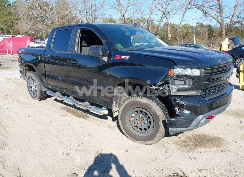 2020 Chevrolet Silverado 1500 4WD SHORT BED LT TRAIL BOSS (VIN 3GCPYFED9LG379148) main photo