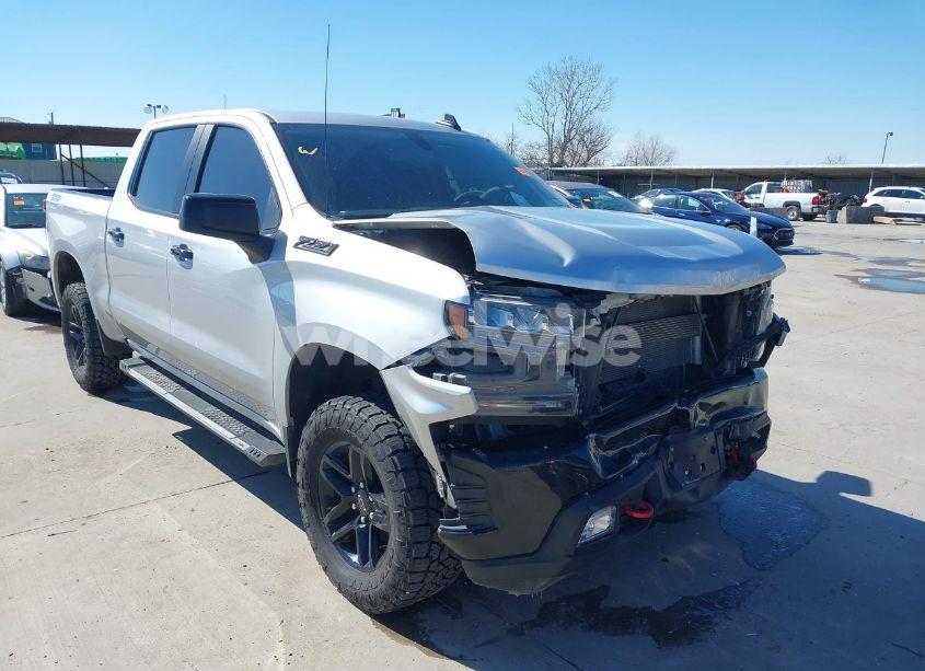 2019 Chevrolet Silverado 1500 LT TRAIL BOSS (VIN 3GCPYFEDXKG105441) main photo