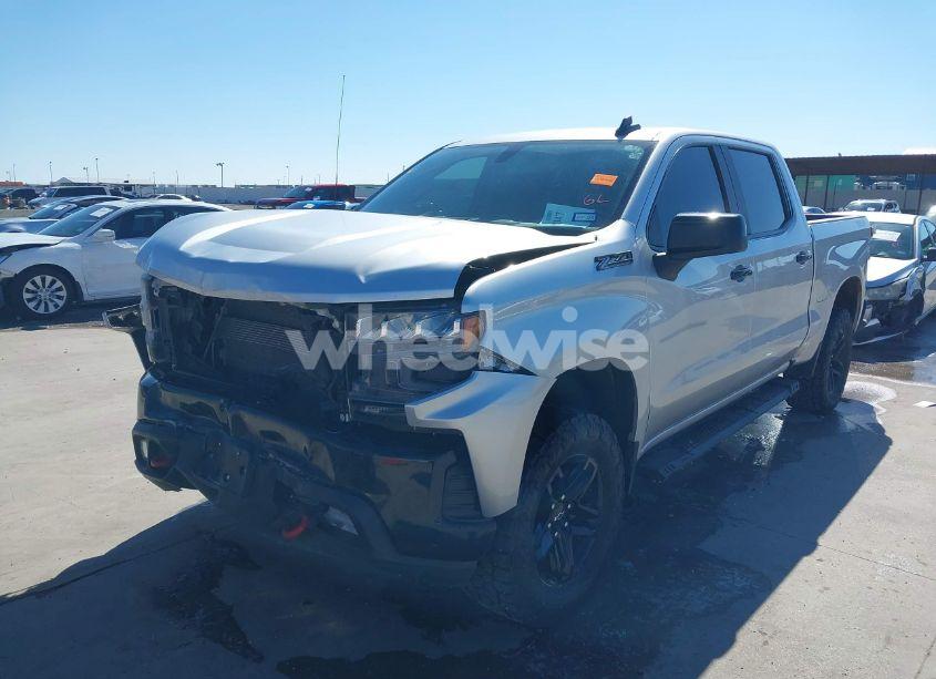Photo 2 of 2019 Chevrolet Silverado 1500 LT TRAIL BOSS (VIN 3GCPYFEDXKG105441)