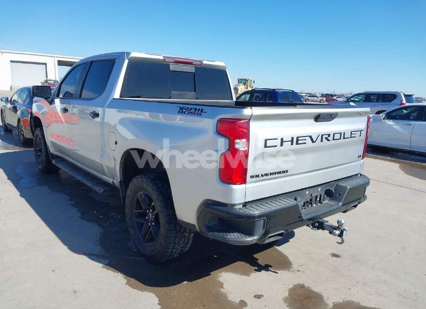 Photo 3 of 2019 Chevrolet Silverado 1500 LT TRAIL BOSS (VIN 3GCPYFEDXKG105441)