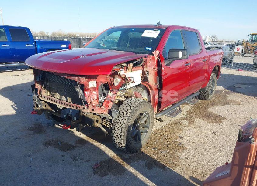 Photo 2 of 2021 Chevrolet Silverado 1500 4WD SHORT BED LT TRAIL BOSS (VIN 3GCPYFEL0MG154044)