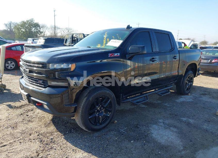 Photo 2 of 2021 Chevrolet Silverado 1500 4WD SHORT BED LT TRAIL BOSS (VIN 3GCPYFEL2MG372535)