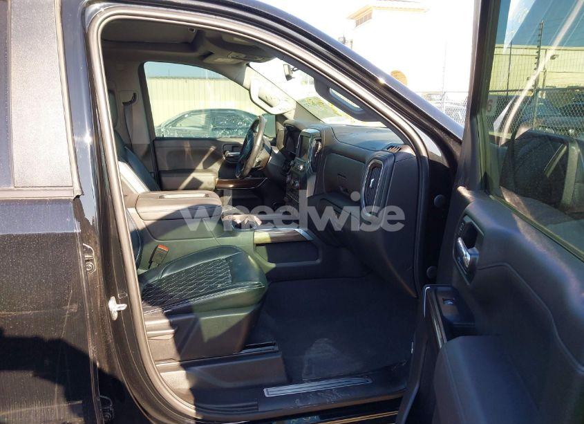 Photo 5 of 2021 Chevrolet Silverado 1500 4WD SHORT BED LT TRAIL BOSS (VIN 3GCPYFEL2MG372535)