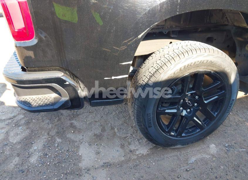 Photo 6 of 2021 Chevrolet Silverado 1500 4WD SHORT BED LT TRAIL BOSS (VIN 3GCPYFEL2MG372535)