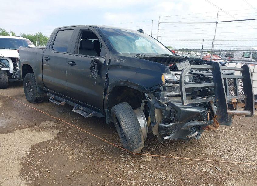 2021 Chevrolet Silverado 1500 4WD SHORT BED LT TRAIL BOSS (VIN 3GCPYFEL3MG174109) main photo