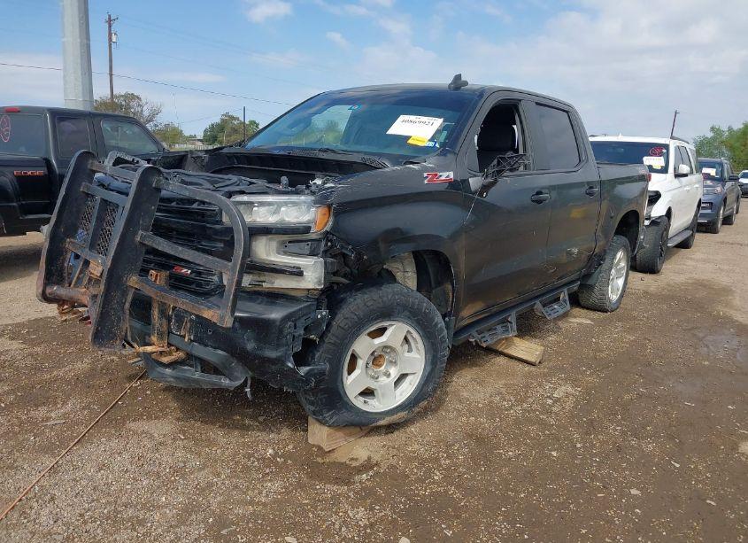 Photo 2 of 2021 Chevrolet Silverado 1500 4WD SHORT BED LT TRAIL BOSS (VIN 3GCPYFEL3MG174109)