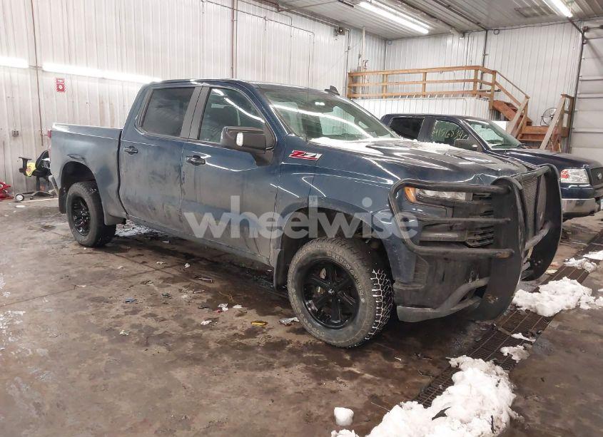 2021 Chevrolet Silverado 1500 4WD SHORT BED LT TRAIL BOSS (VIN 3GCPYFEL5MG299421) main photo