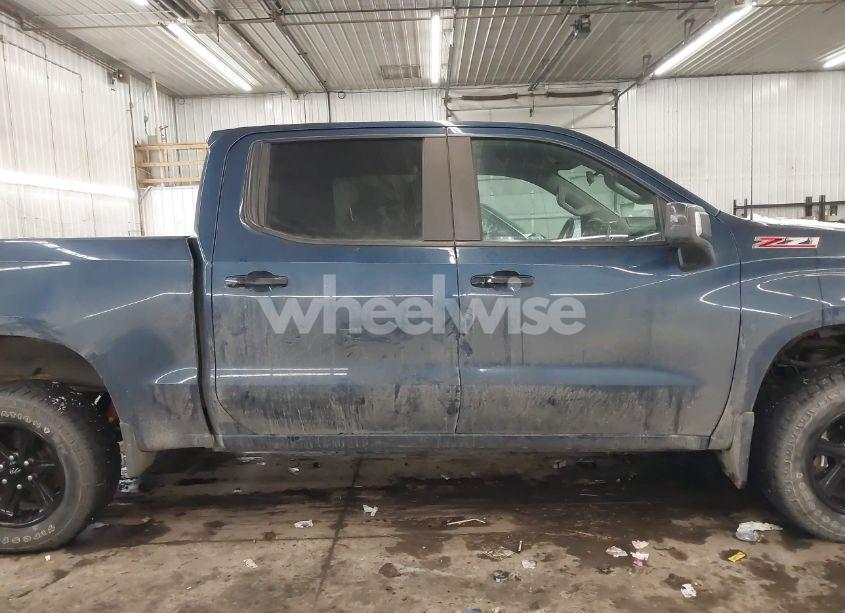 Photo 13 of 2021 Chevrolet Silverado 1500 4WD SHORT BED LT TRAIL BOSS (VIN 3GCPYFEL5MG299421)