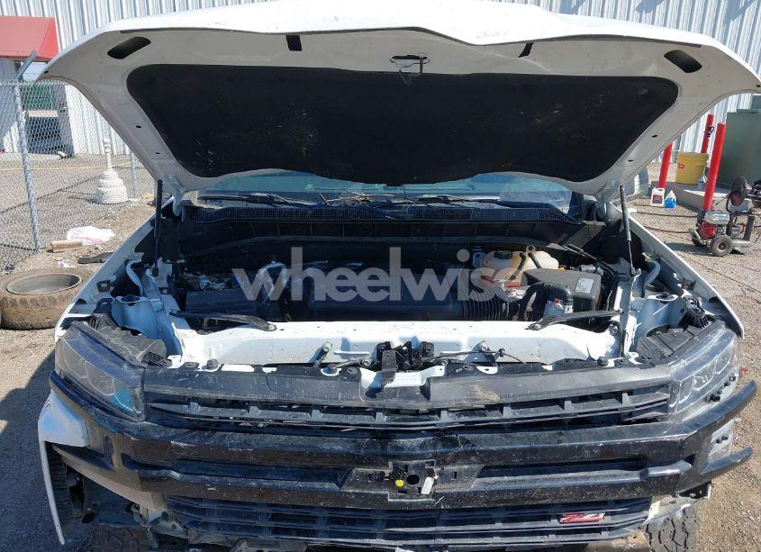 Photo 10 of 2021 Chevrolet Silverado 1500 4WD SHORT BED LT TRAIL BOSS (VIN 3GCPYFEL7MG137063)
