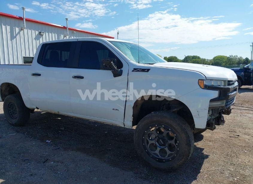 Photo 12 of 2021 Chevrolet Silverado 1500 4WD SHORT BED LT TRAIL BOSS (VIN 3GCPYFEL7MG137063)