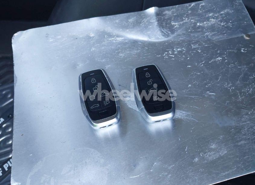 Photo 11 of 2021 Chevrolet Silverado 1500 (VIN 3GCPYFEL9MG112813)