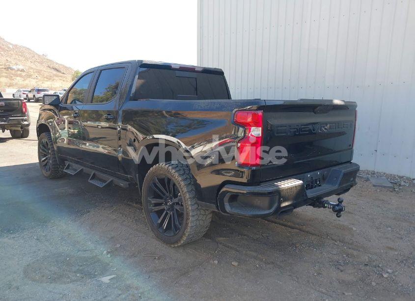 Photo 3 of 2021 Chevrolet Silverado 1500 (VIN 3GCPYFEL9MG112813)