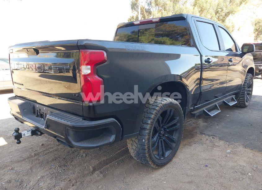 Photo 4 of 2021 Chevrolet Silverado 1500 (VIN 3GCPYFEL9MG112813)