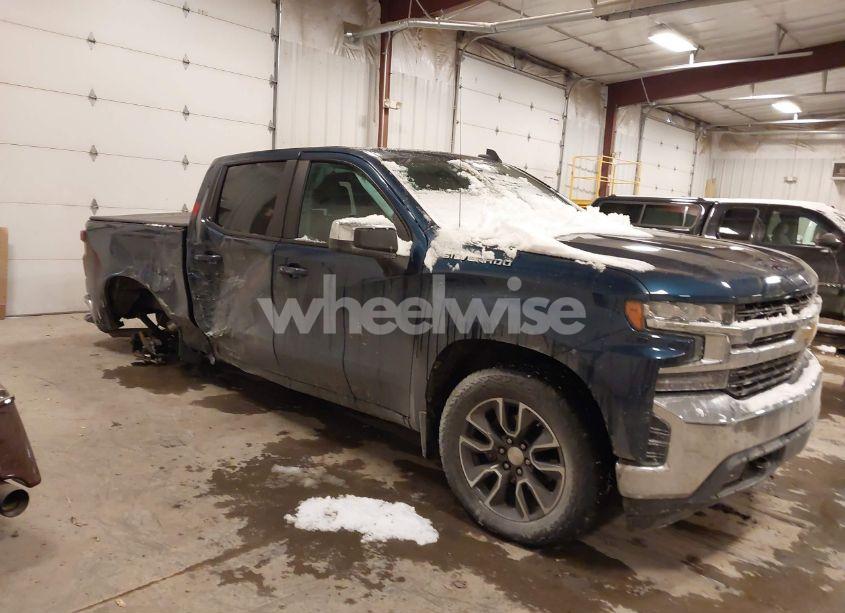 2022 Chevrolet Silverado 1500 LTD 4WD SHORT BED LT WITH 2FL (VIN 3GCPYJEK0NG196225) main photo